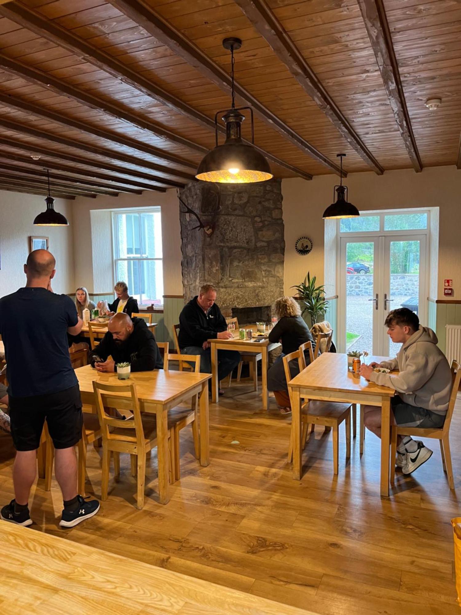 Great Glen Hostel Spean Bridge Exteriér fotografie